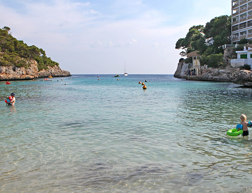 Playa de Cala Santañí (Santañí)