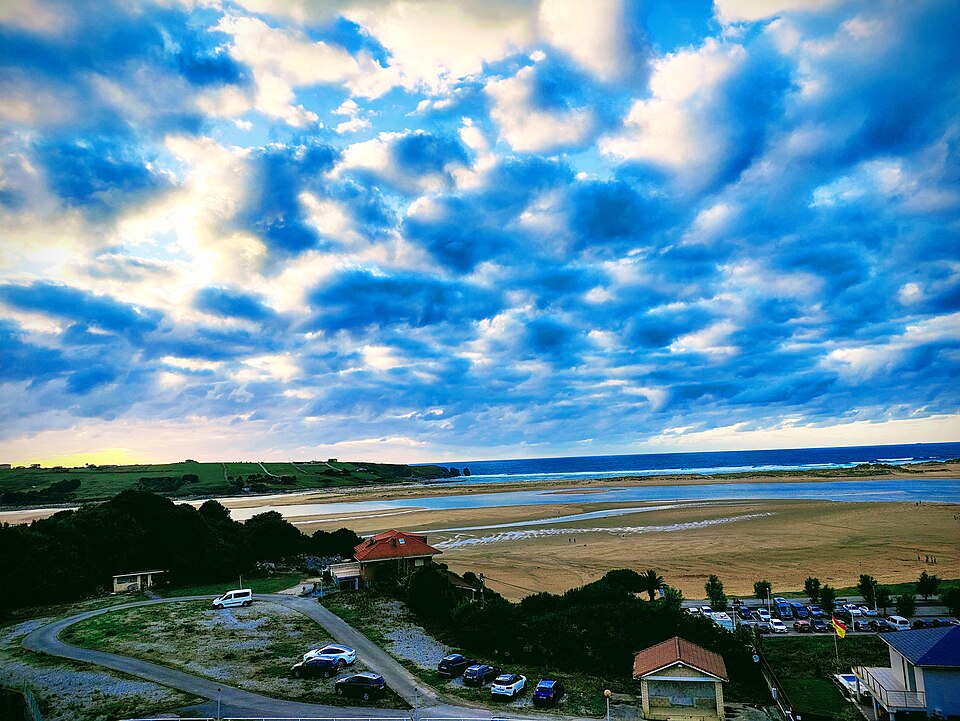 Playa de Mogro (Miengo)