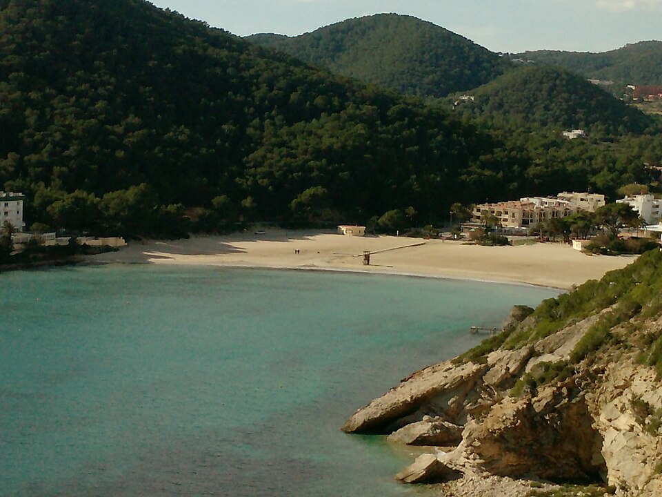 Cala Llonga (Santa Eulalia del Río)