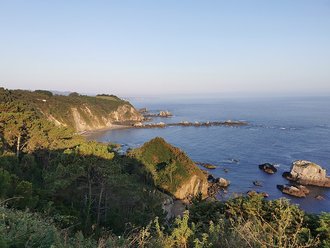 Playa de La Ribera del Molín (Cudillero)