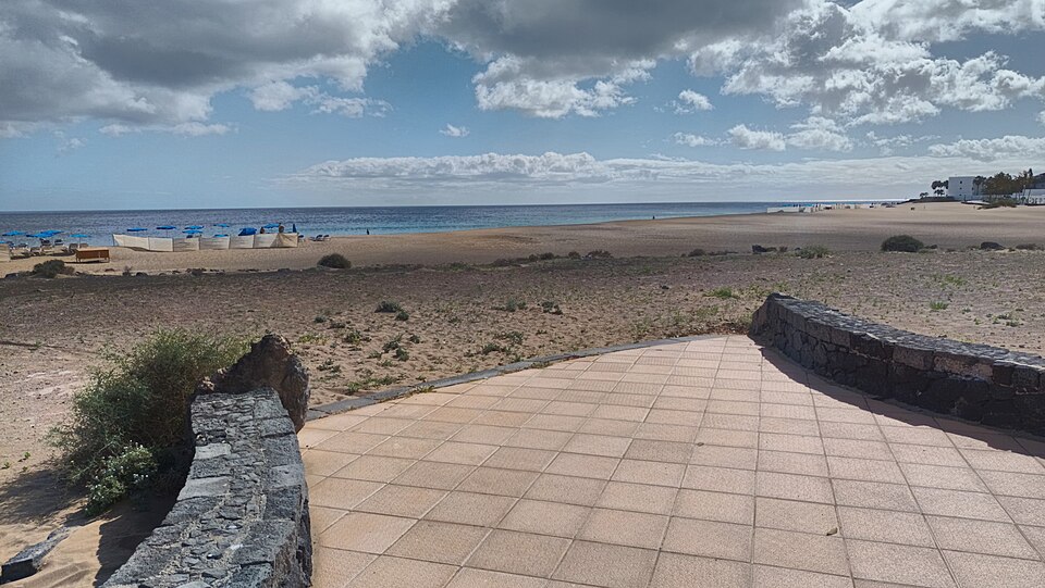 Playa de los Pocillos (Tías)